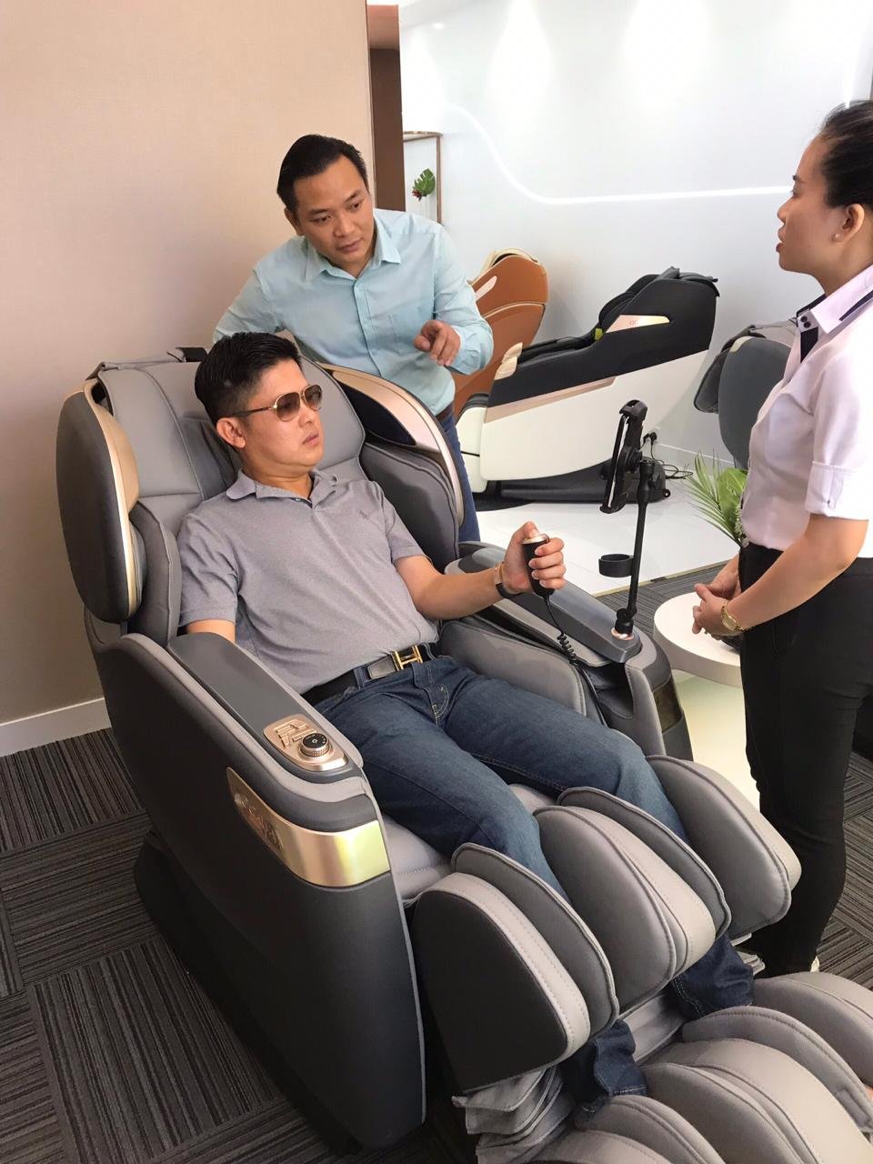 Shark Nguyễn Mạnh Dũng 